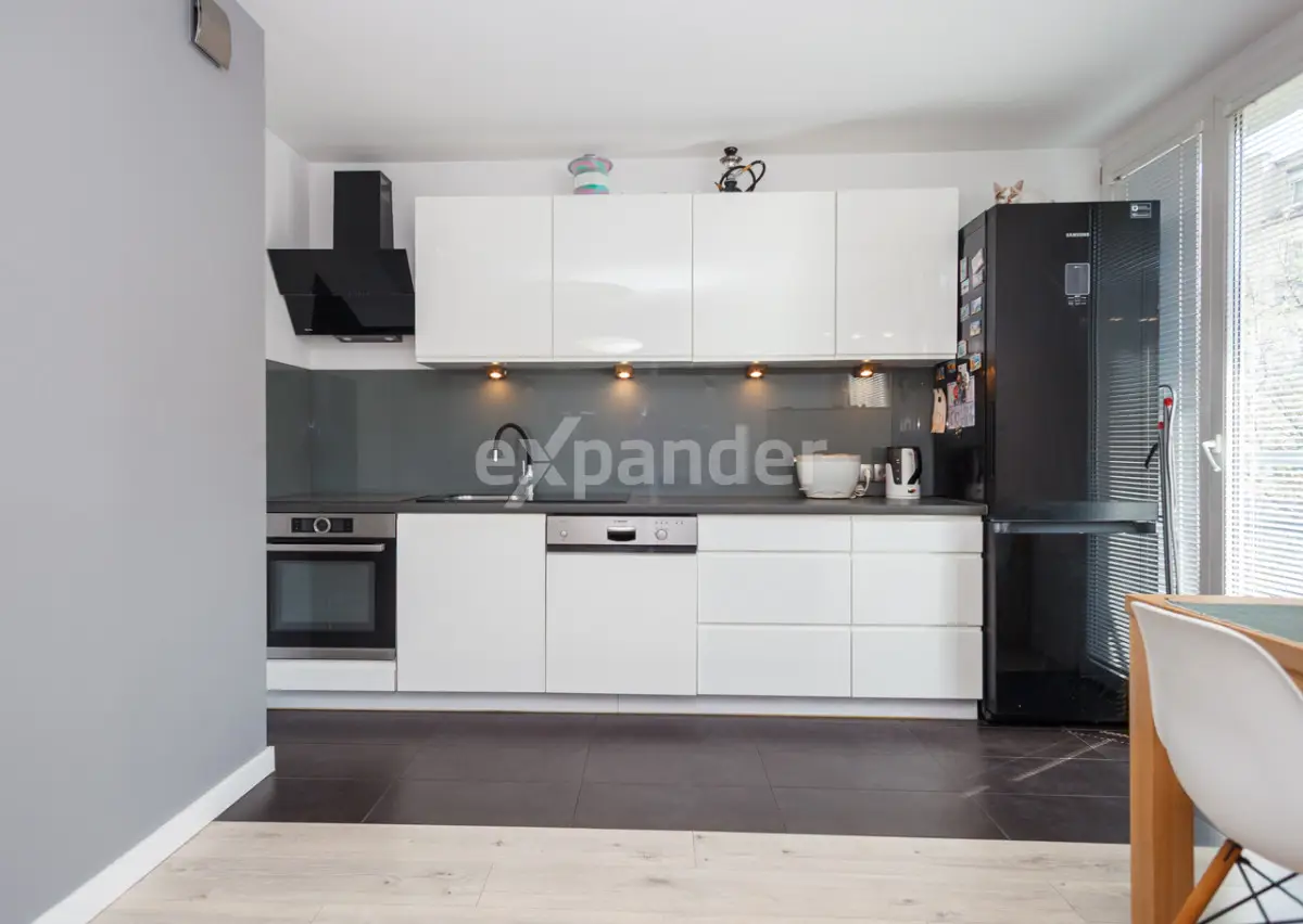 Rewelacyjna lokalizacja - zielone podwórko OKAZJA