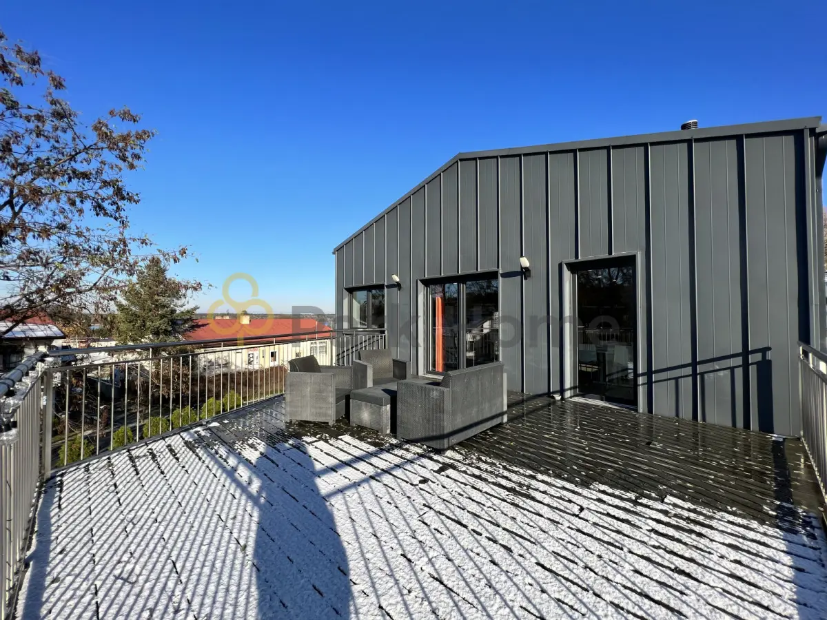 Obiekt-restauracja/apartament - Dominice.