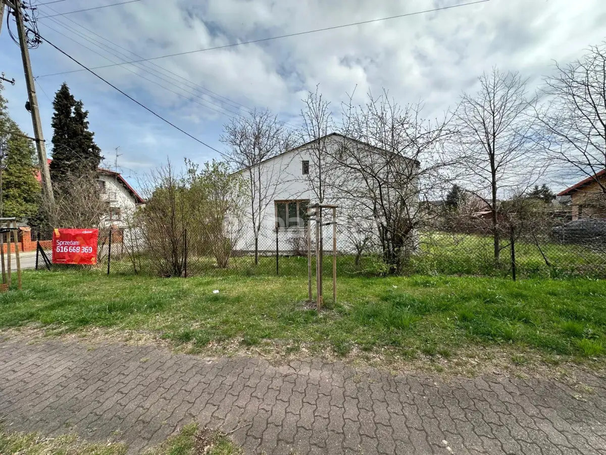 Działka budowlana 800 m² – Częstochowa Wyczerpy