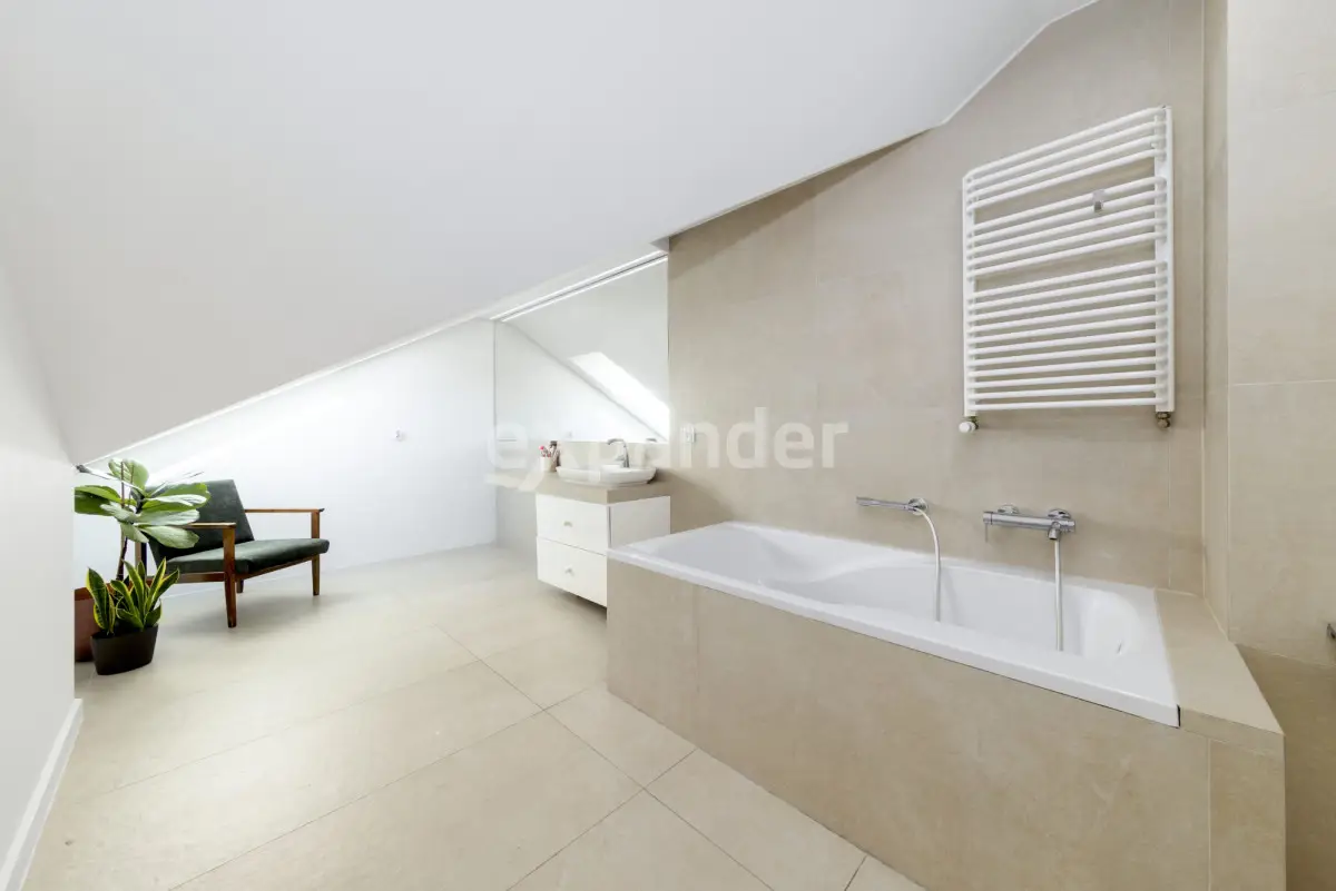 Dwupoziomowy apartament | 2 łazienki | Ww Maślice