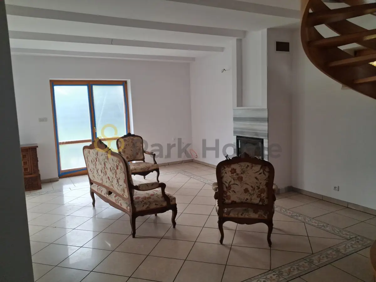 Przytulny dom w atrakcyjnej dzielnicy Smochowice