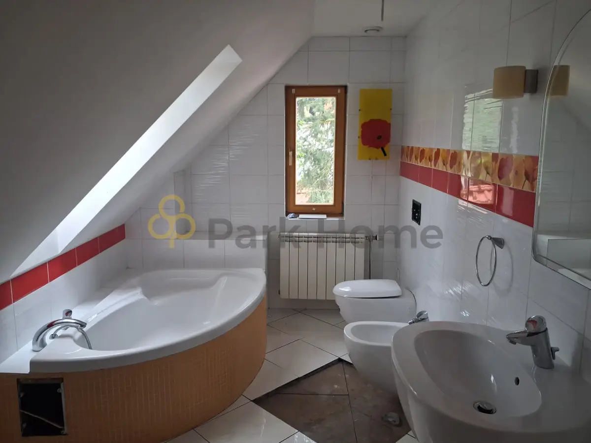 Przytulny dom w atrakcyjnej dzielnicy Smochowice