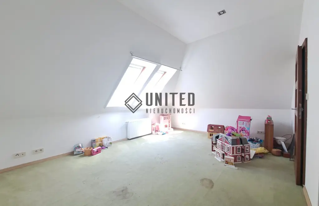 Okolice ul. Czereśniowej 2005/Taras /Ogród /Garaż