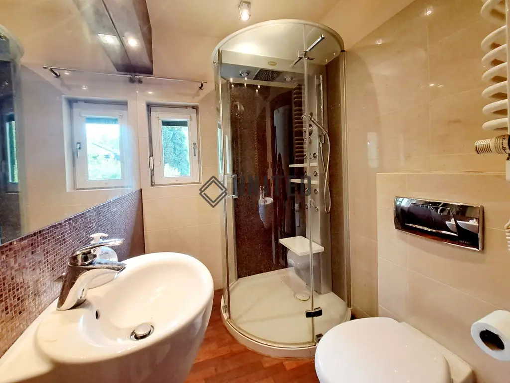 Okolice ul. Czereśniowej 2005/Taras /Ogród /Garaż