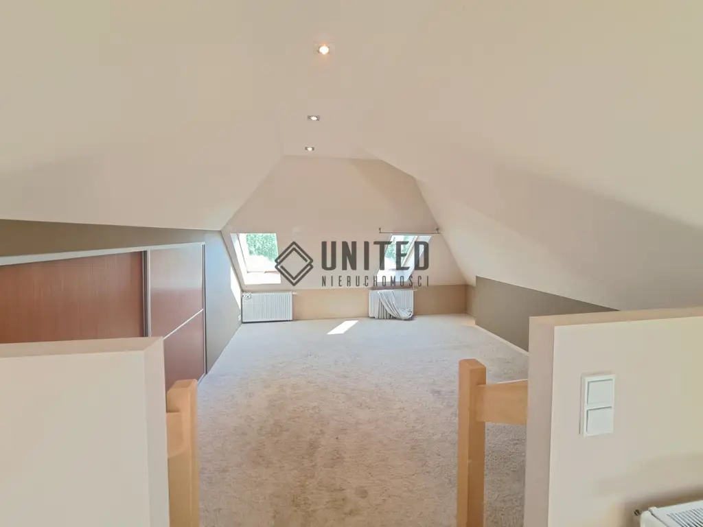 Okolice ul. Czereśniowej 2005/Taras /Ogród /Garaż