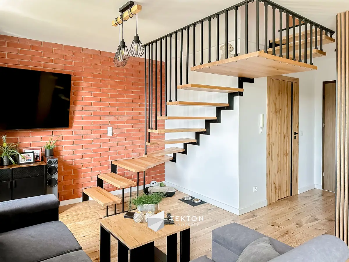 Wyjątkowe dwupoziomowe mieszkanie z klimatyzacją