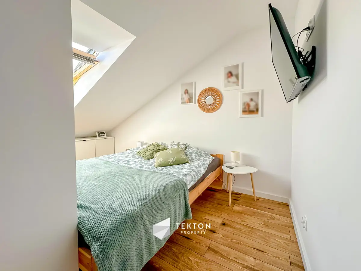 Wyjątkowe dwupoziomowe mieszkanie z klimatyzacją