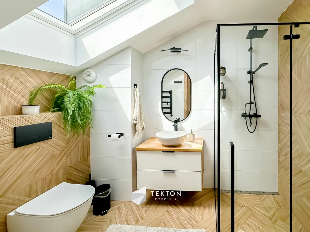 Wyjątkowe dwupoziomowe mieszkanie z klimatyzacją