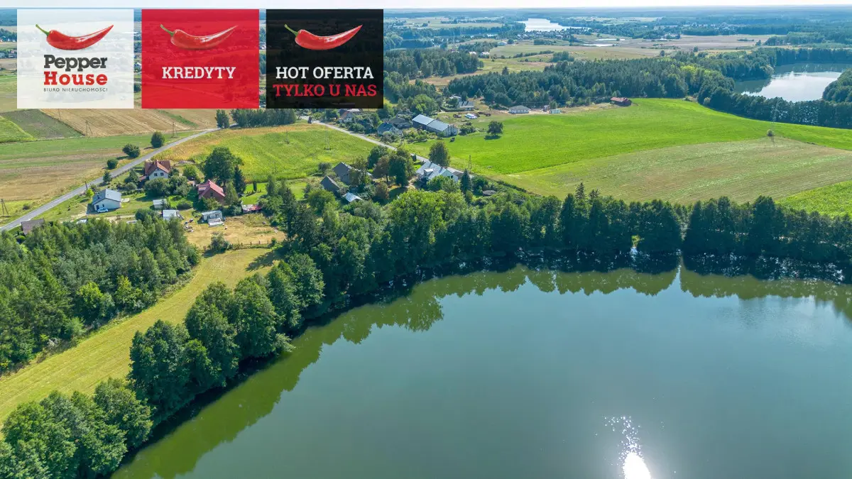 BORY TUCHOLSKIE - PONIEMIECKI DWOREK NAD JEZIOREM