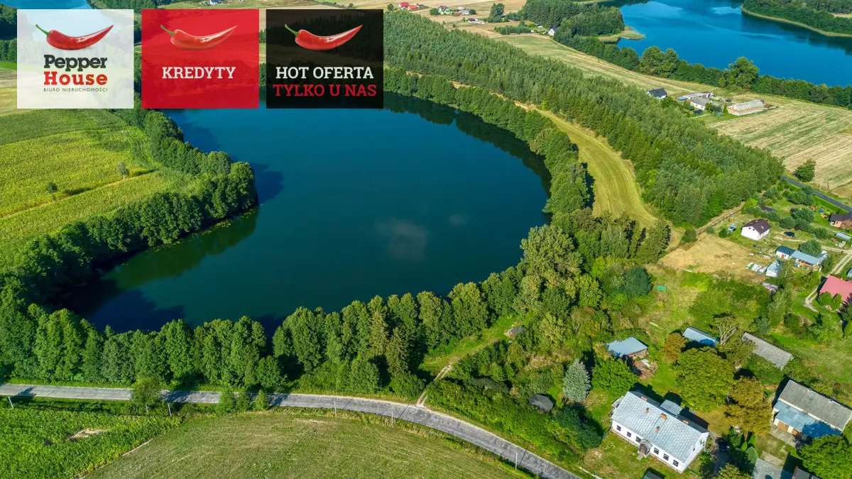 BORY TUCHOLSKIE - PONIEMIECKI DWOREK NAD JEZIOREM