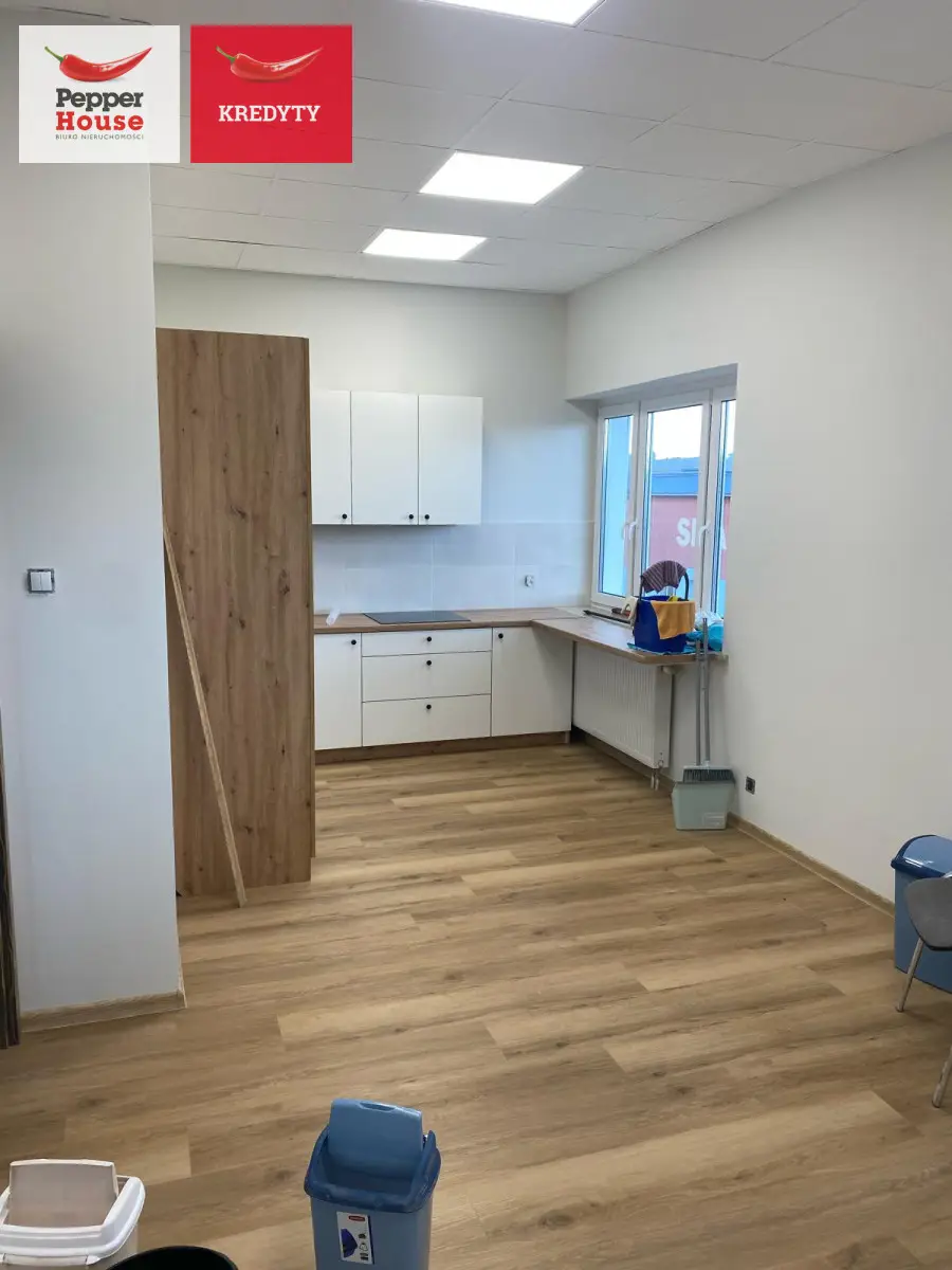 Lokal biurowy do wynajęcia – Gdynia, ul. Hutnicza