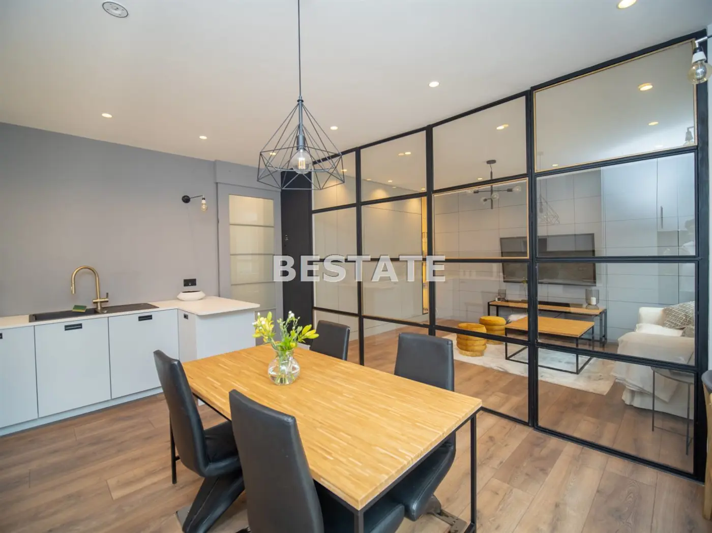 Mieszkanie na sprzedaż, 2 pokoje, 62,96m2