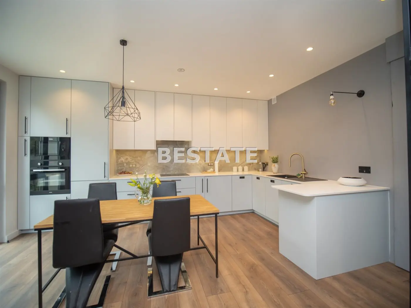 Mieszkanie na sprzedaż, 2 pokoje, 62,96m2