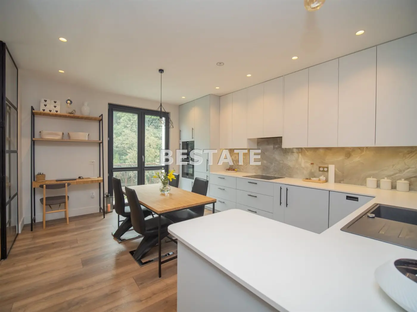 Mieszkanie na sprzedaż, 2 pokoje, 62,96m2