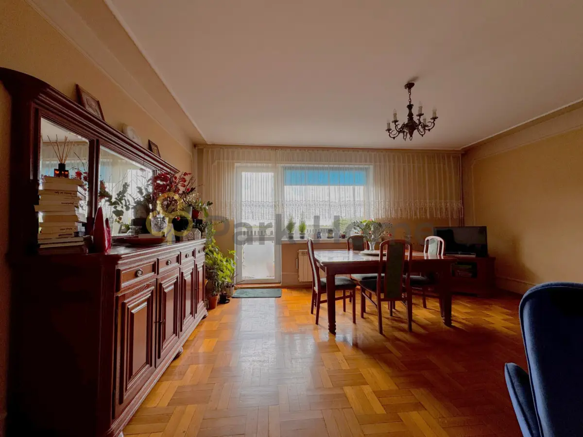 Dom na sprzedaż - spokojna okolica - Wieszczyczyn