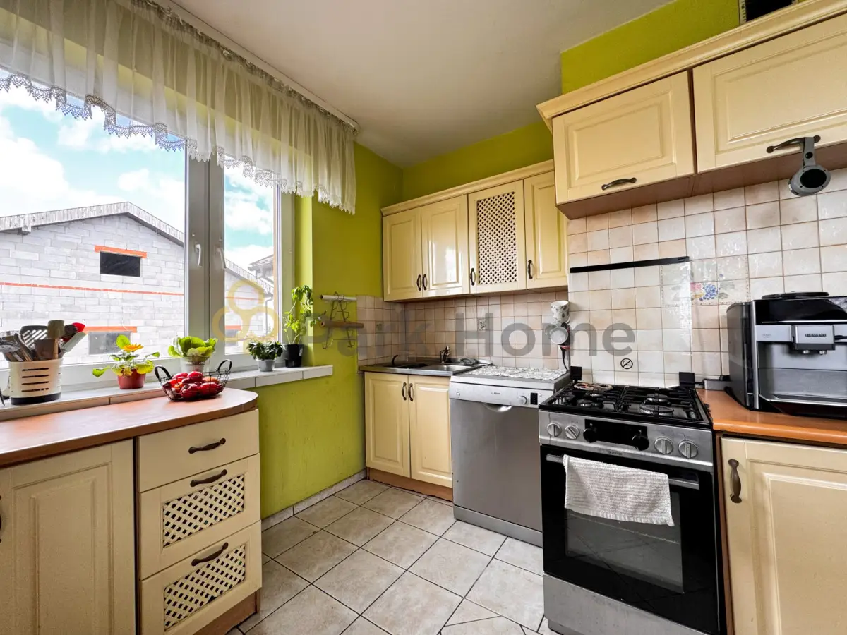 Dom na sprzedaż - spokojna okolica - Wieszczyczyn