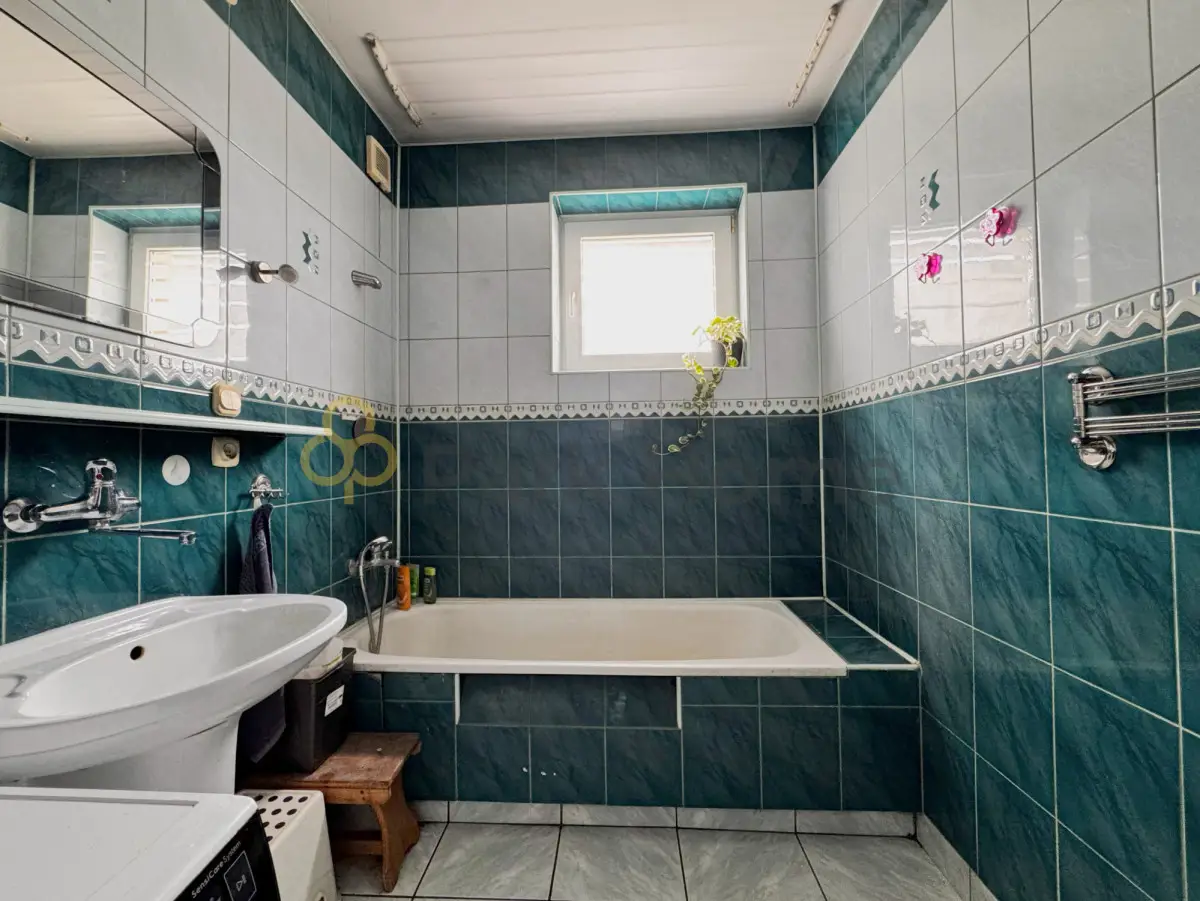 Dom, 5 pokoi 154 m² na sprzedaż - Wieszczyczyn