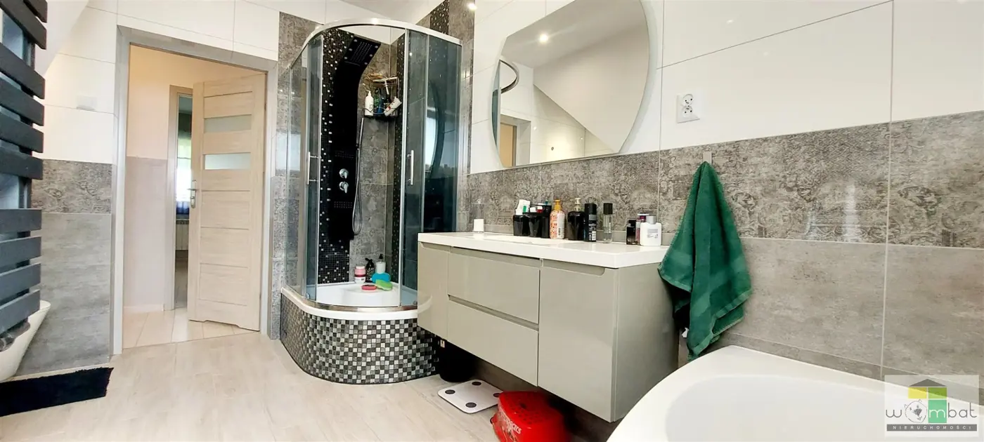 Atrakcyjny dom z ogrodem