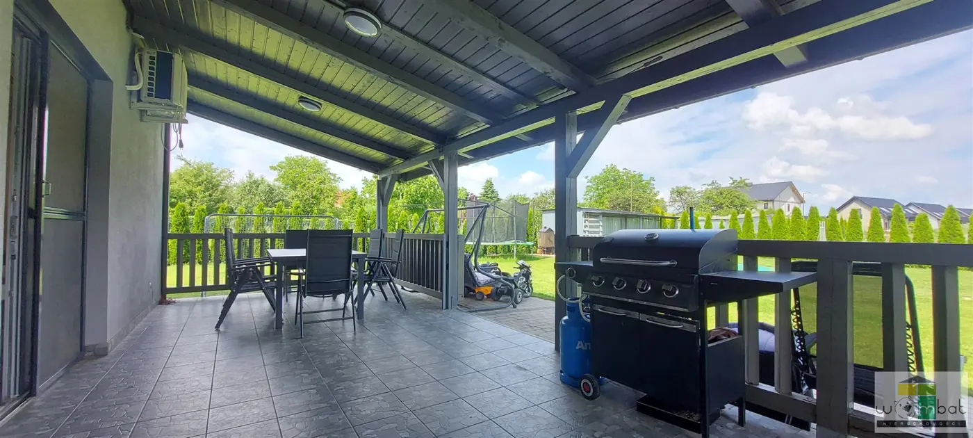 Atrakcyjny dom z ogrodem