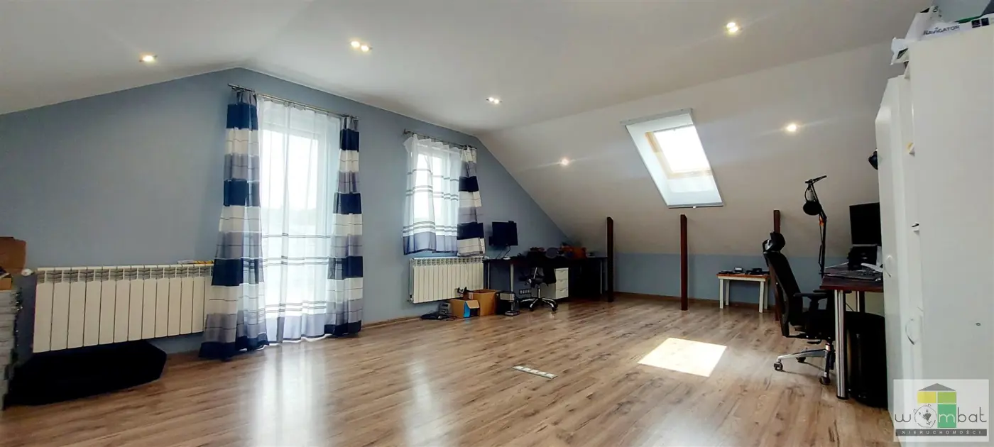 Atrakcyjny dom z ogrodem