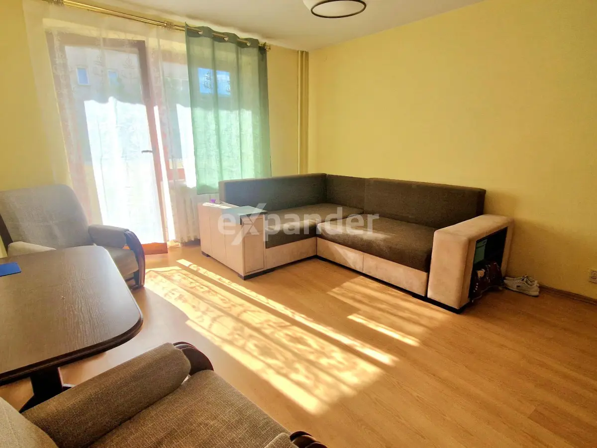 3 pokoje/1991r/Wydział Architektury