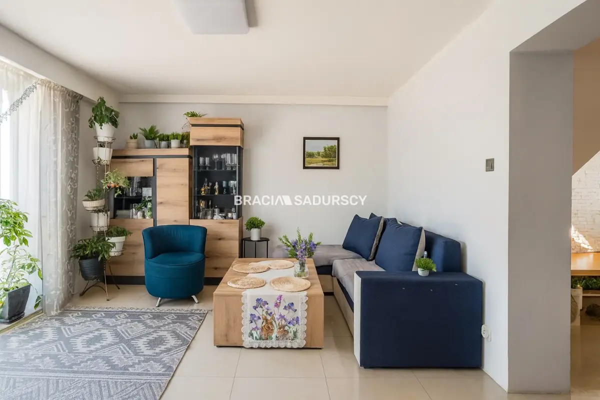 Dom wolnostojący na 15 arowej działce Opatkowice