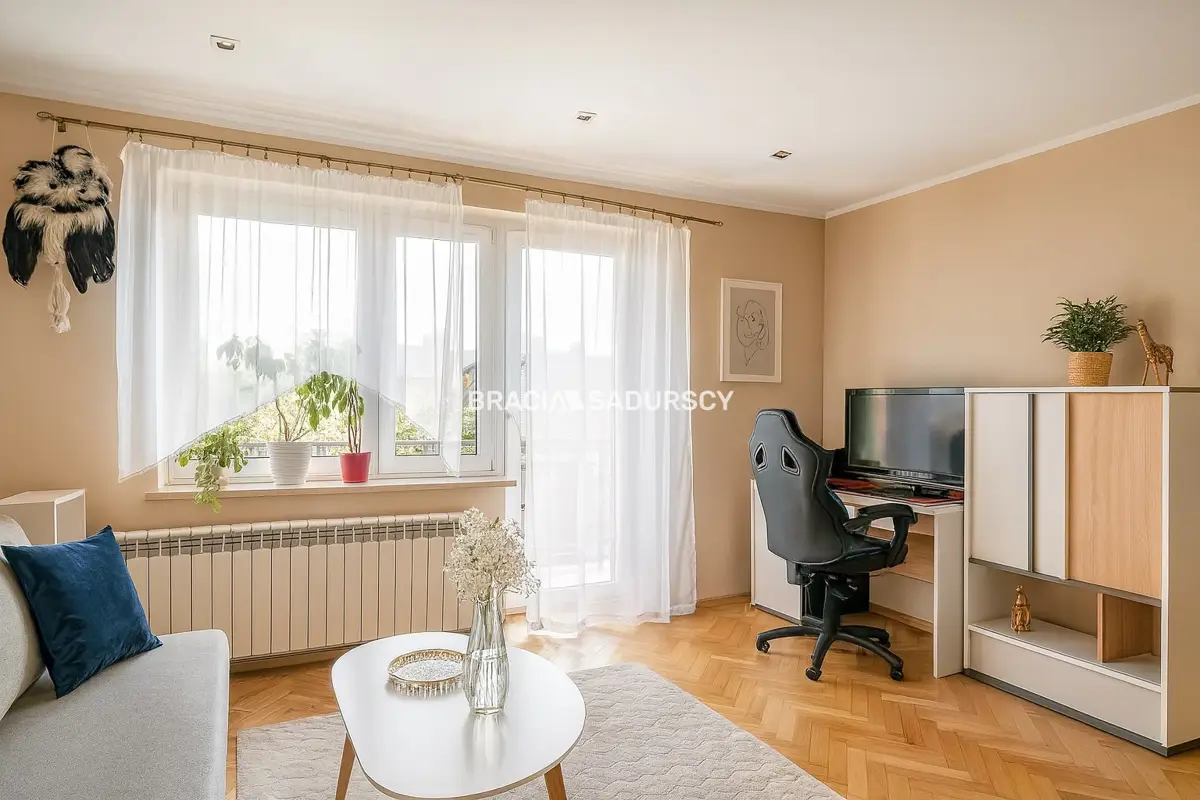 Dom wolnostojący na 15 arowej działce Opatkowice