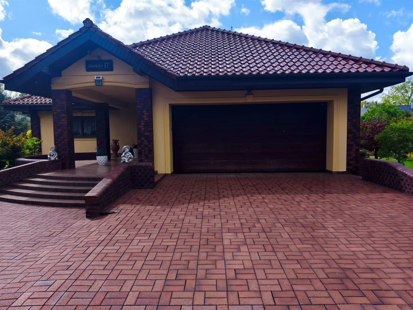 Rezydencja w otulinie lasu