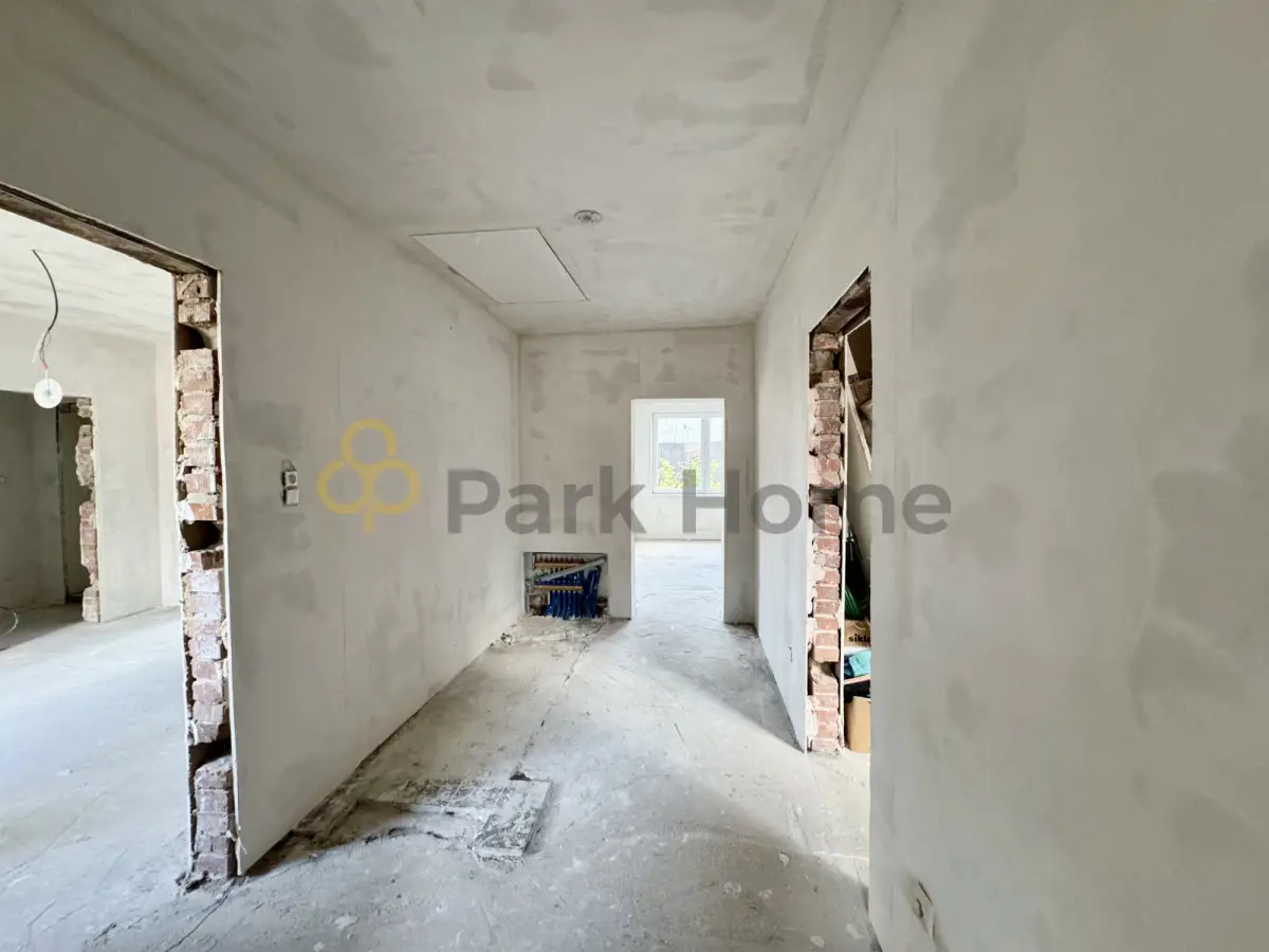 Dom z działką 1096 m2 strych do adaptacji