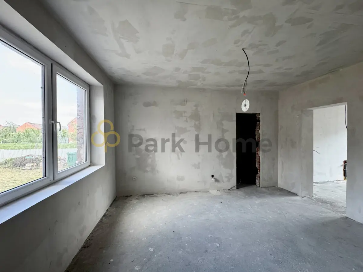 Dom z działką 1096 m2 strych do adaptacji