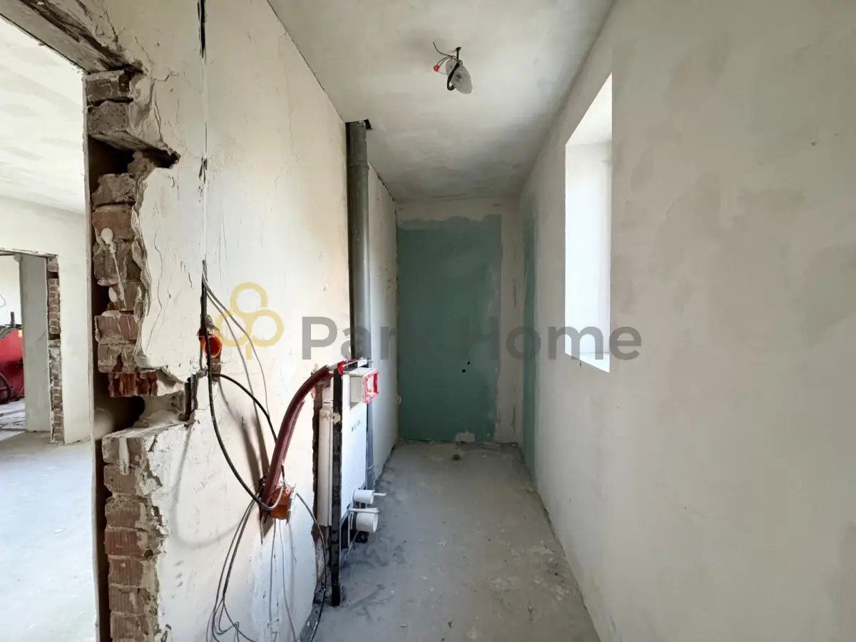 Dom z działką 1096 m2 strych do adaptacji