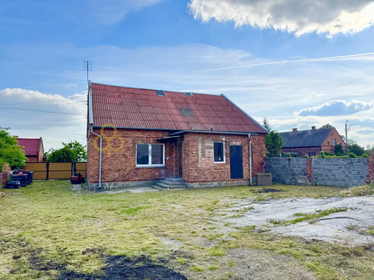 Dom z działką 1096 m2 strych do adaptacji