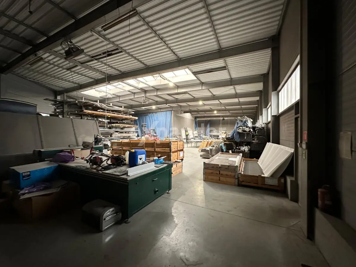 Hale magazynowe, produkcyjne, sprzedażowe