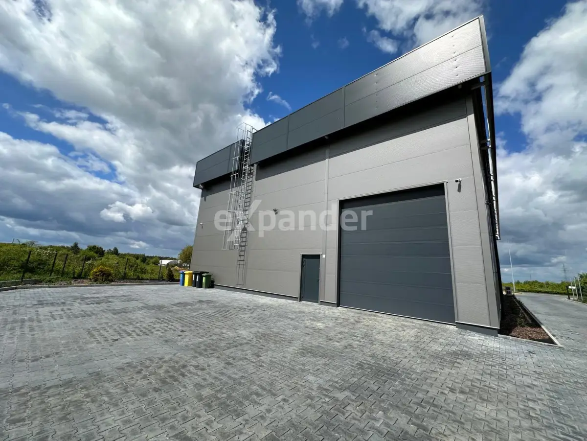 Nowoczesne hale sprzedażowe i magazynowe