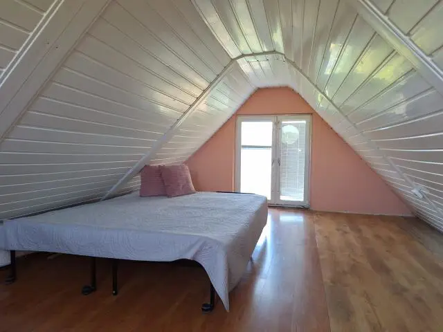 Działka letniskowo-rekreacyjna na obrzeżach miasta