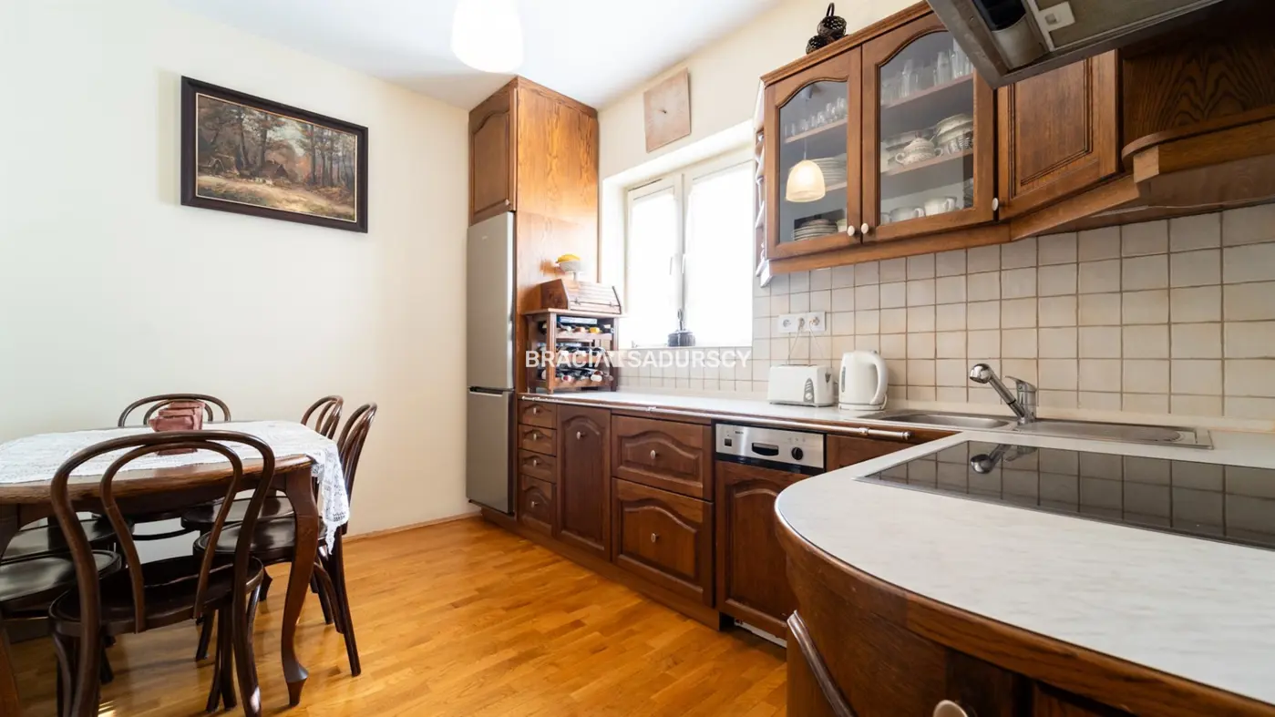 2pok 50m2 Prądnik Czerwony z 2 balkonami i garażem