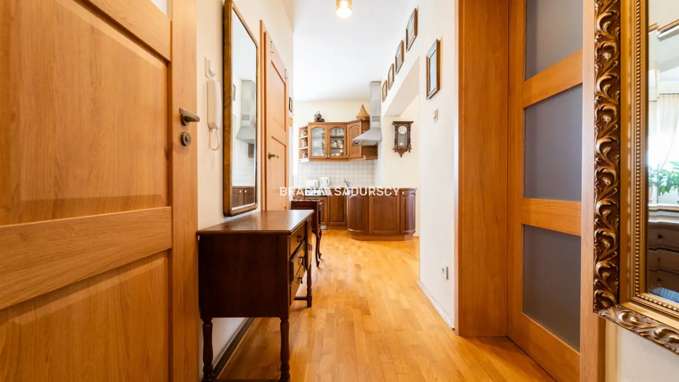 2pok 50m2 Prądnik Czerwony z 2 balkonami i garażem