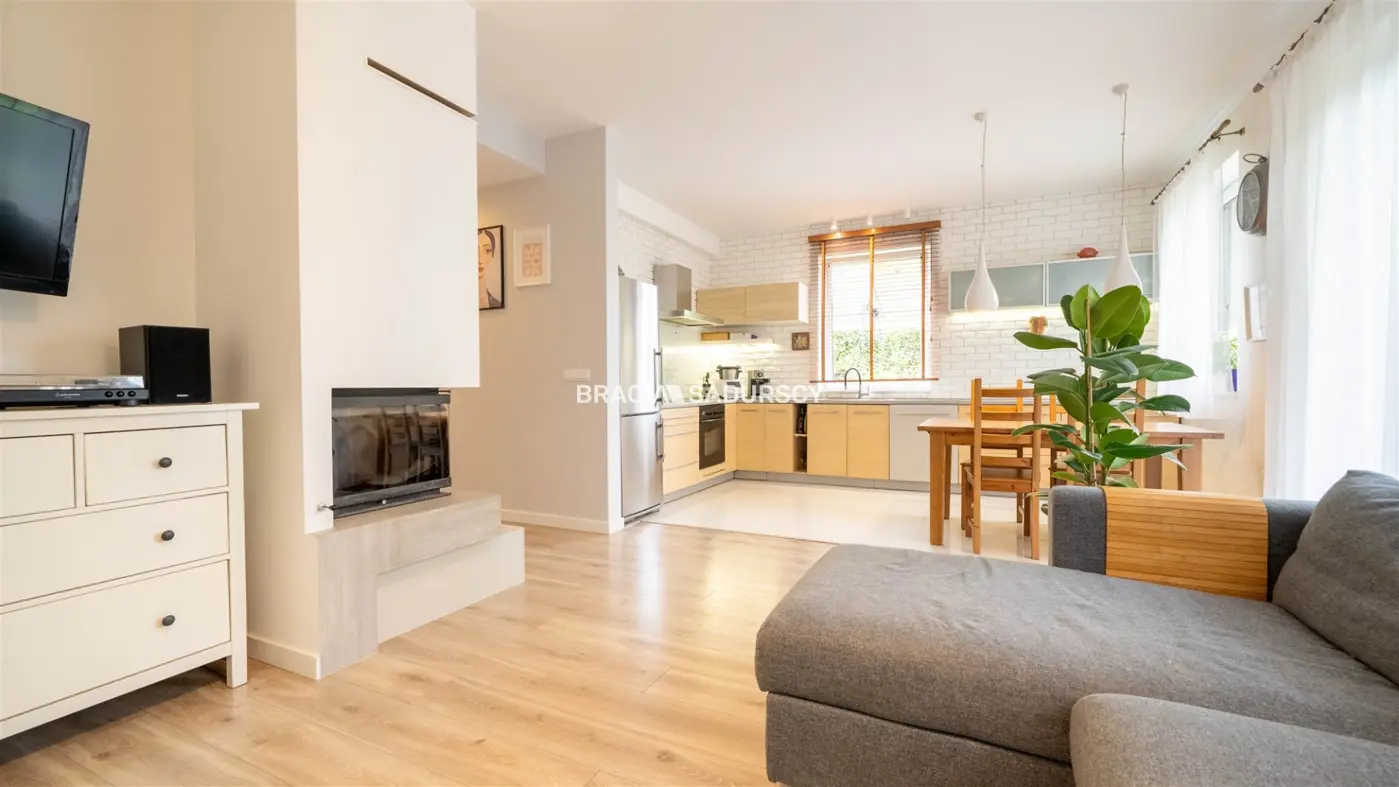 SEGMENT DOMU Z OGRÓDKIEM