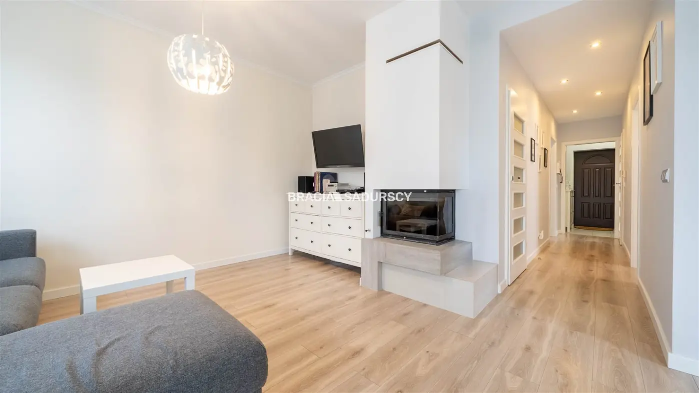 SEGMENT DOMU Z OGRÓDKIEM