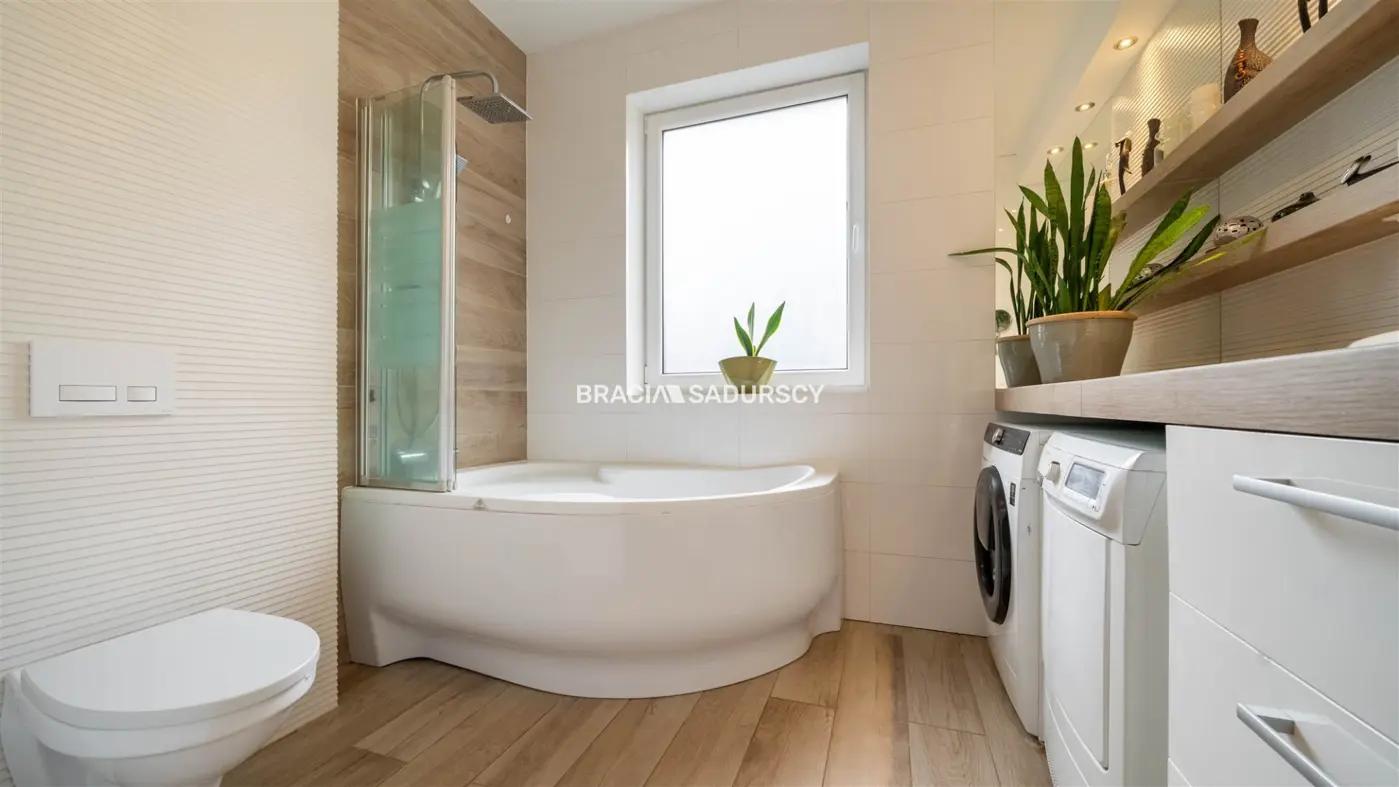 SEGMENT DOMU Z OGRÓDKIEM