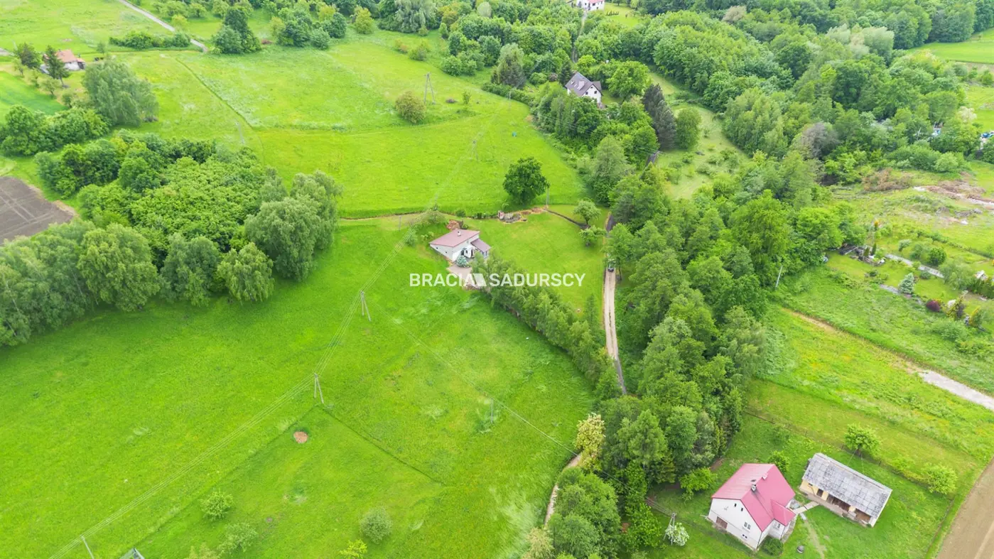 Gospodarstwo około 2 ha w Łazanach gm.Biskupice