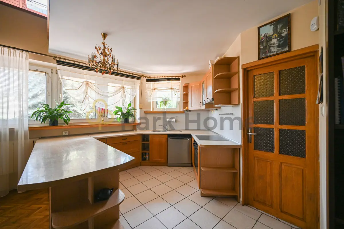 Dom, 5 pokoi 295 m² na sprzedaż - Zielona Góra
