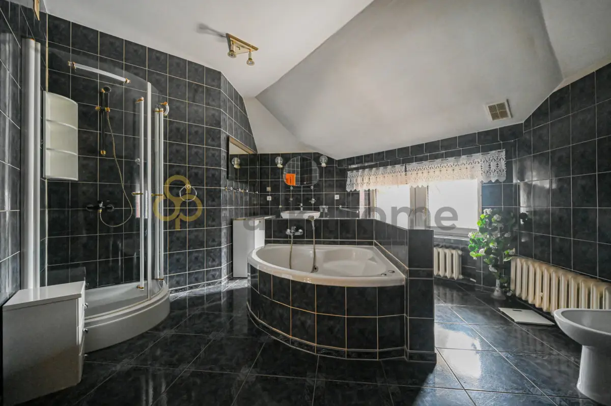 Dom, 5 pokoi 295 m² na sprzedaż - Zielona Góra