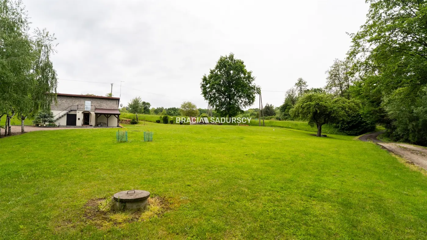 Gospodarstwo około 2 ha w Łazanach gm.Biskupice
