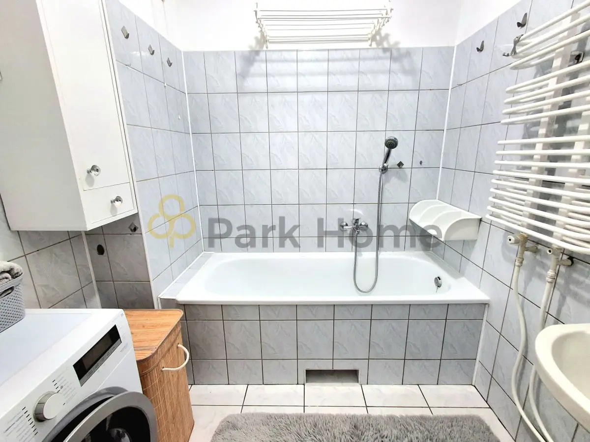 Dom z warsztatem samochodowym i działką 1,42ha