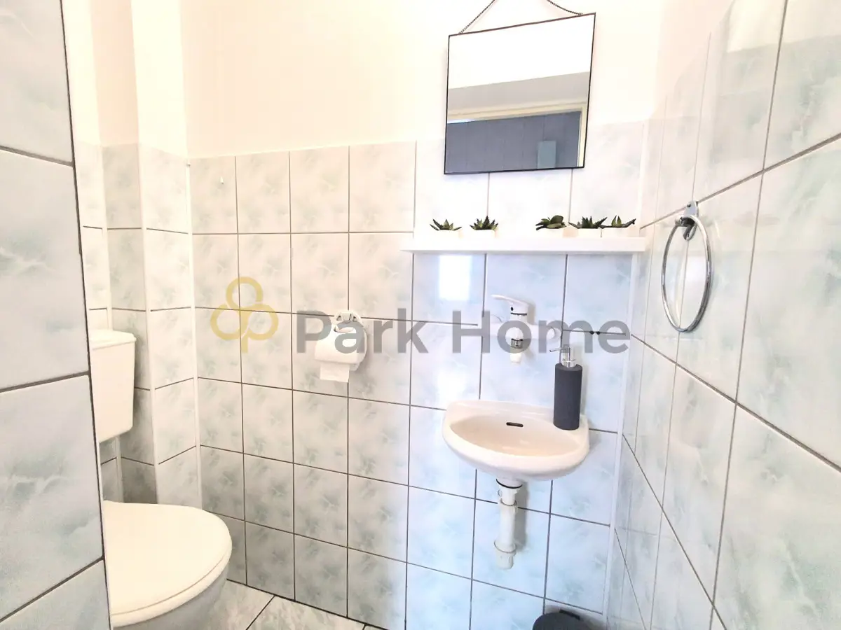 Dom z warsztatem samochodowym i działką 1,42ha