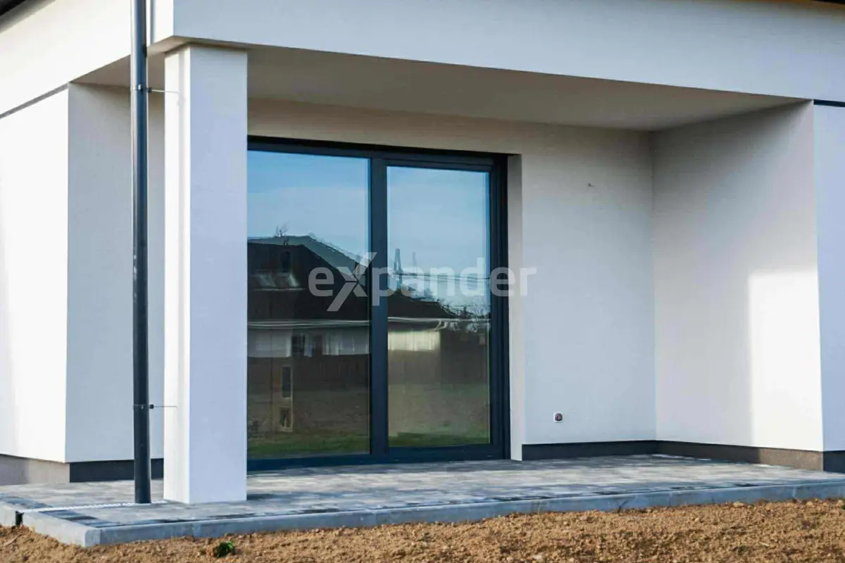 Domy parterowe, 98m2, Sędziszów, Młp. działka 8ar