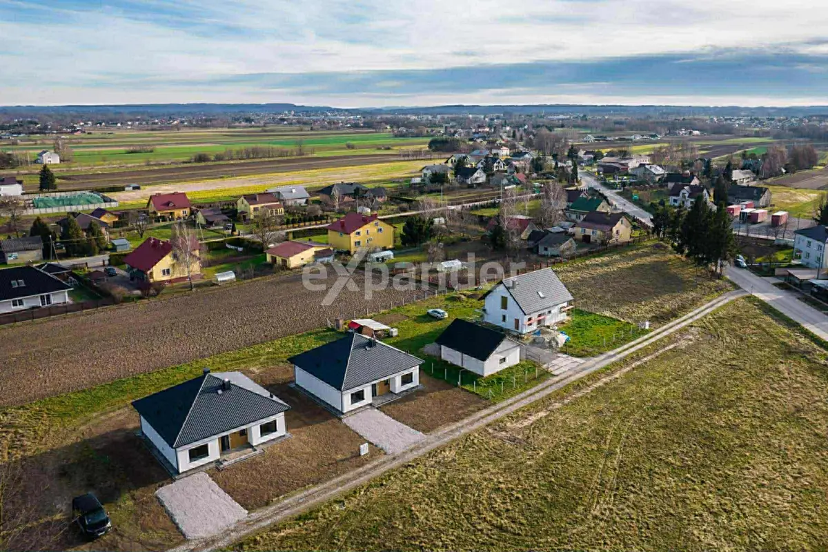 Domy parterowe, 98m2, Sędziszów, Młp. działka 8ar