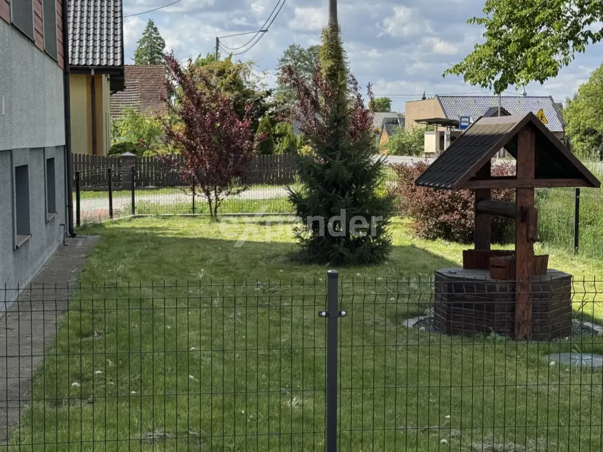 Dom jednorodzinny w cichej okolicy