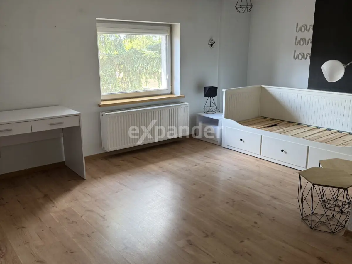 Dom jednorodzinny w cichej okolicy